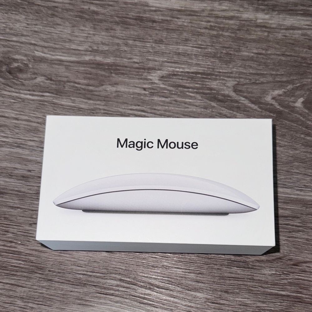 Apple Magic Mouse in White USB-C. Never Used